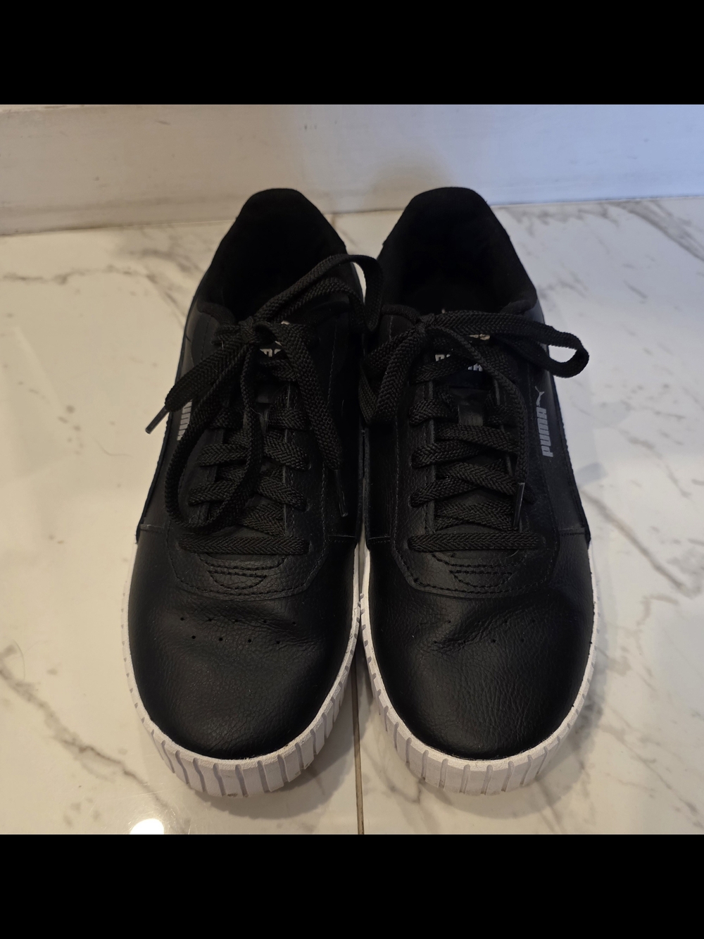 Puma Black Leather Low-Top Women's Sneakers with White Ridged Sole